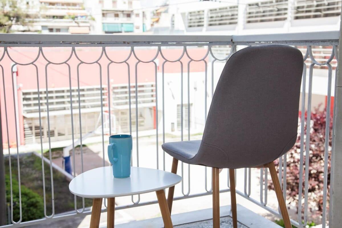 Contemporary Stylish Apartment Located Near Metaxourgeio Area Ateny Zewnętrze zdjęcie